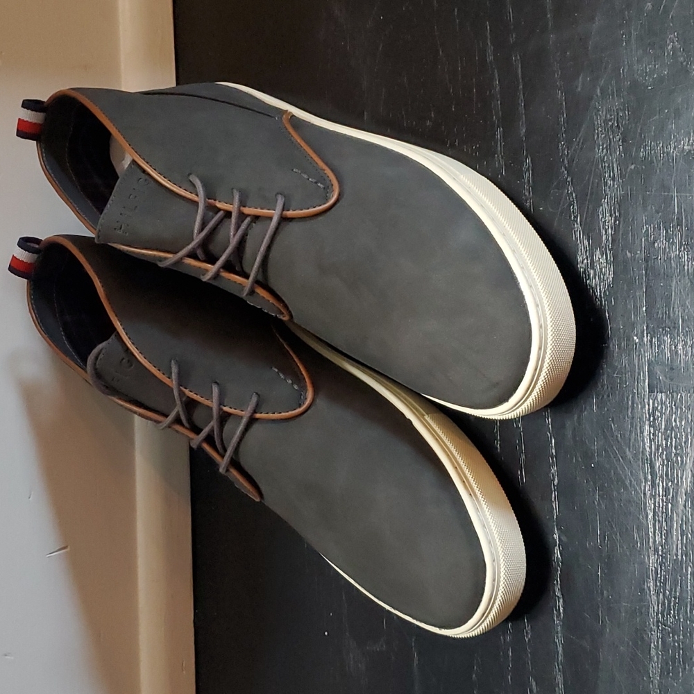 Tommy Hilfiger Chukka Boots Grey/Brown Size 11.5